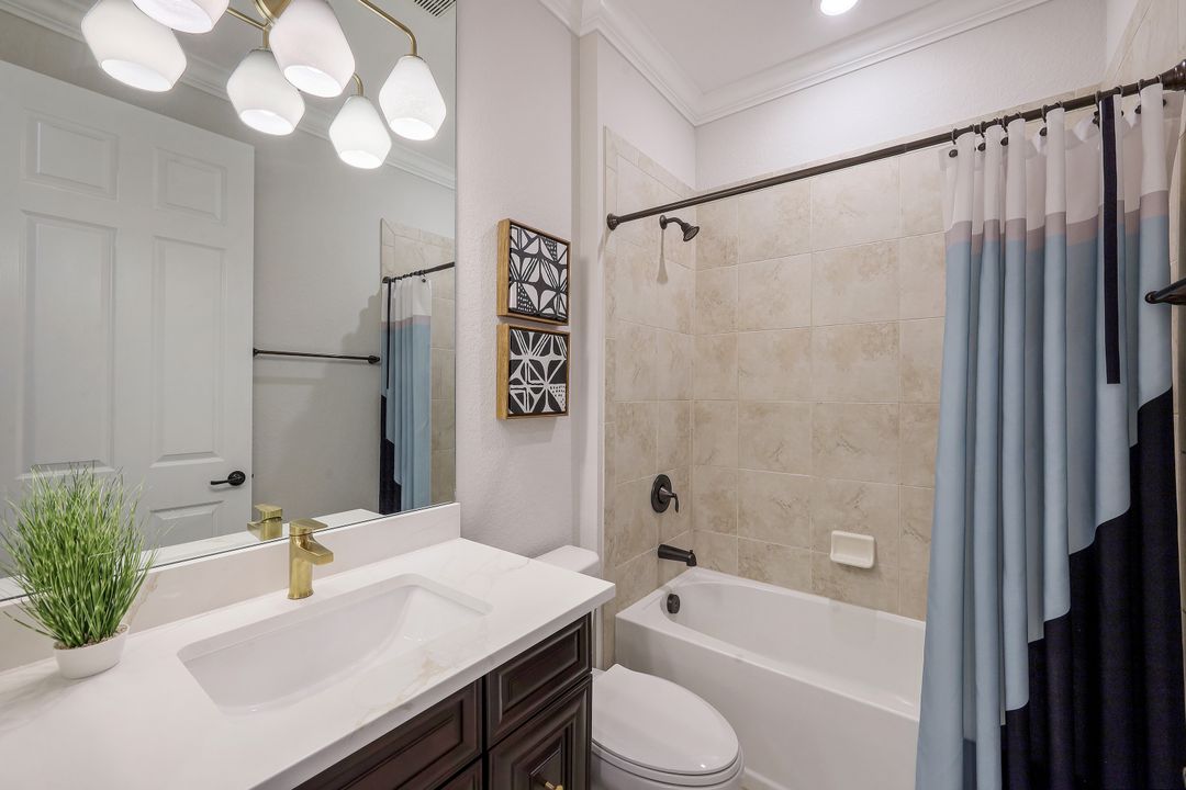 28066 Edenderry Ct, Bonita Springs, FL 34135