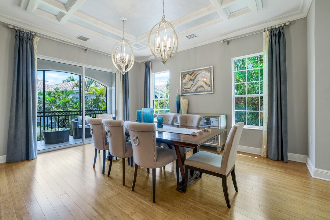 9053 Cascada Way #202, Naples, FL 34114