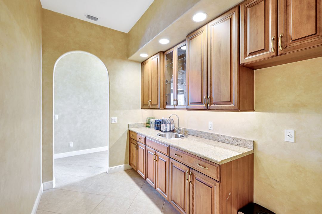 951 Ironwood Ct, Marco Island, FL 34145