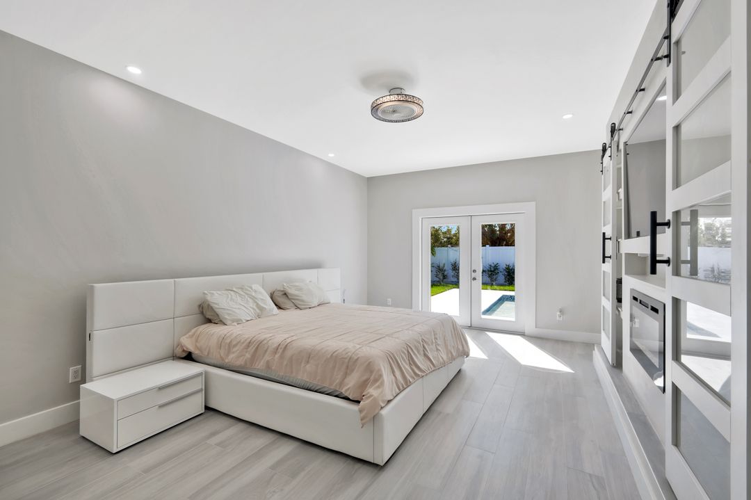 1918 SW 30th St, Cape Coral, FL 33914