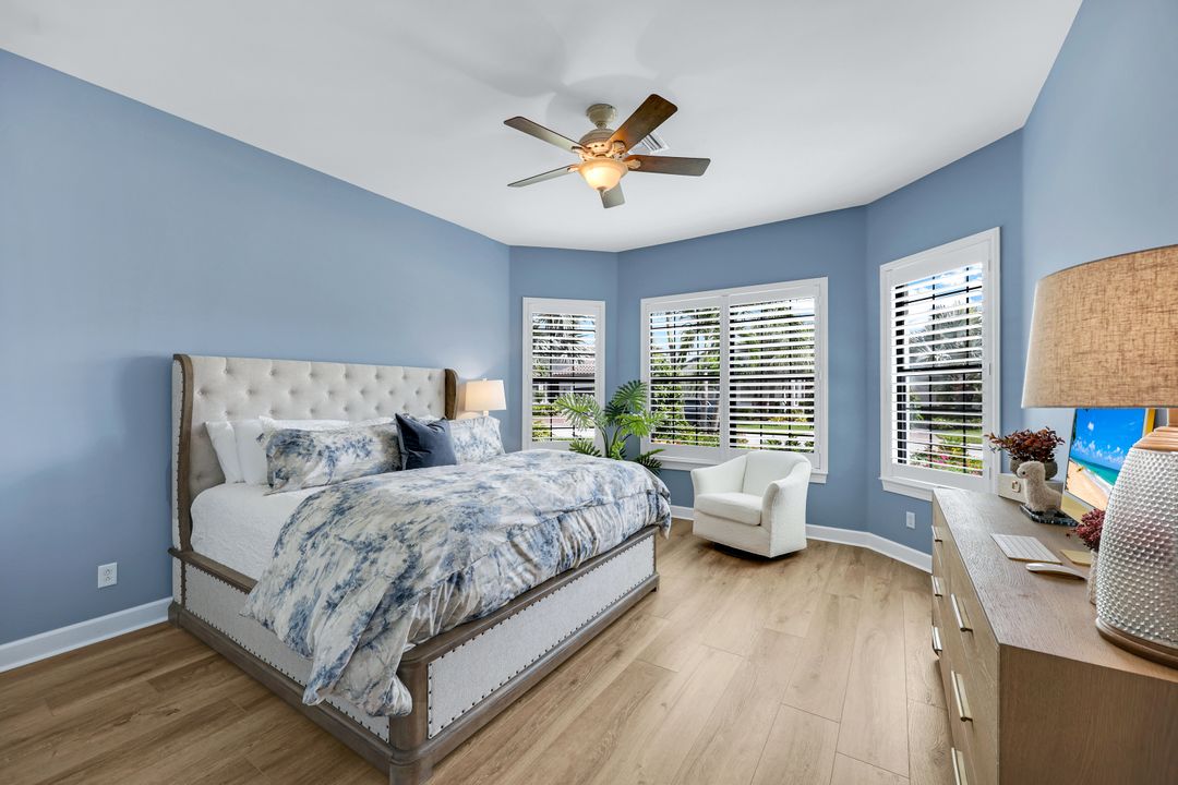 9223 Rialto Ln, Naples, FL 34119