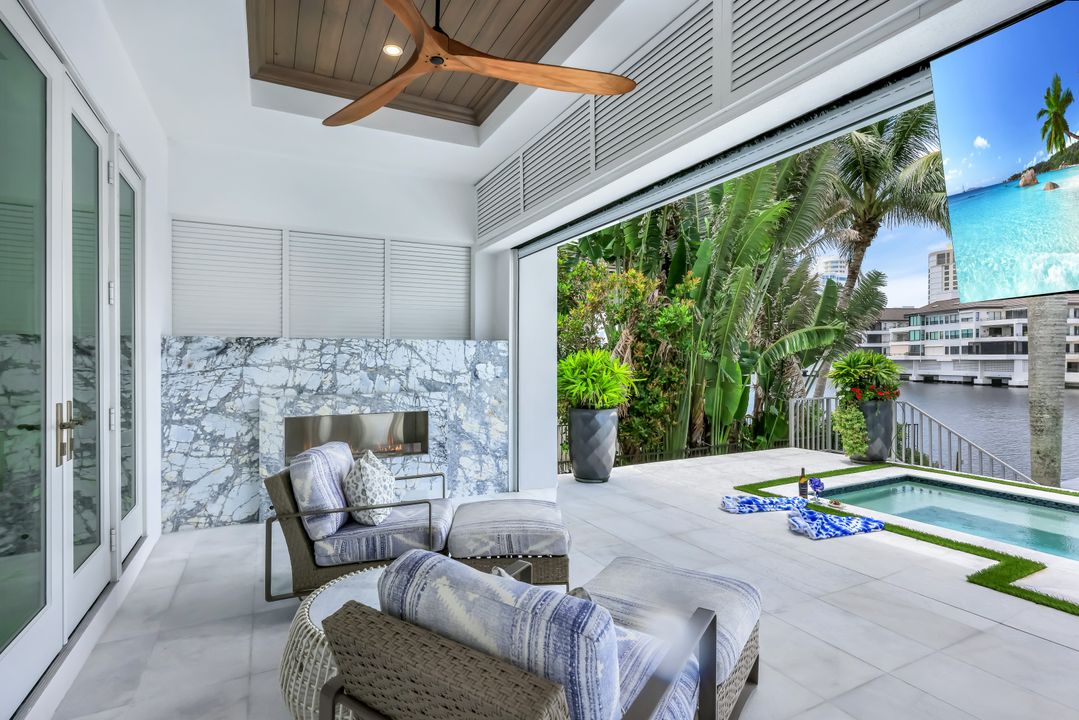 309 Neapolitan Way, Naples, FL 34103