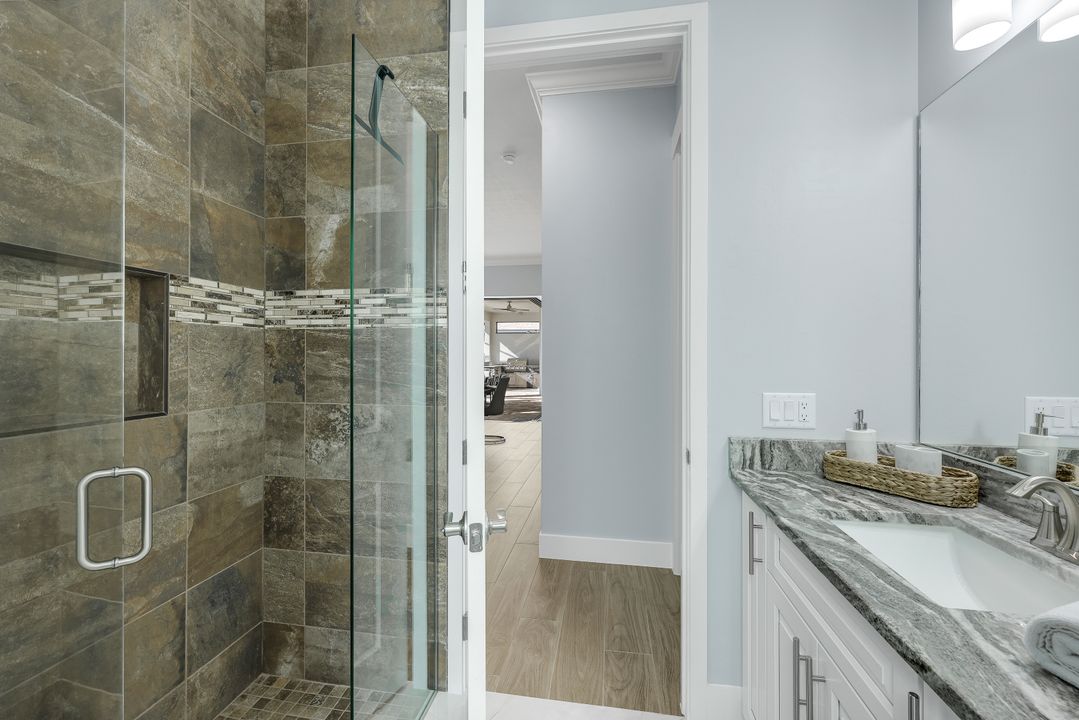 1932 SW 17th Ave, Cape Coral, FL 33991