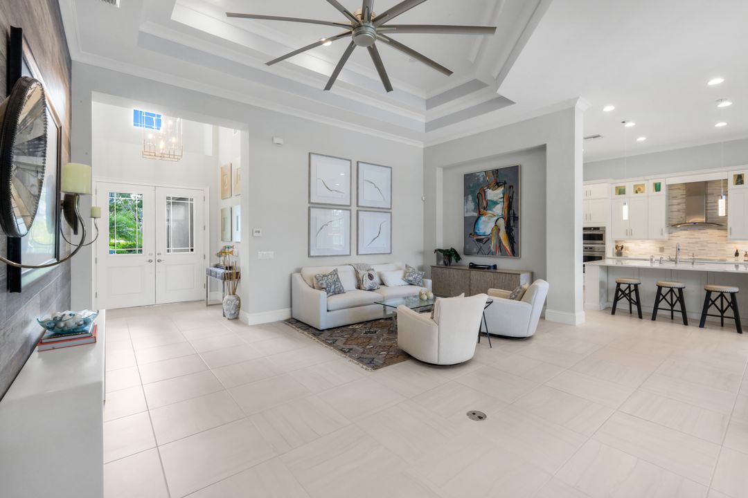 5798 Anegada Dr, Naples, FL 34113