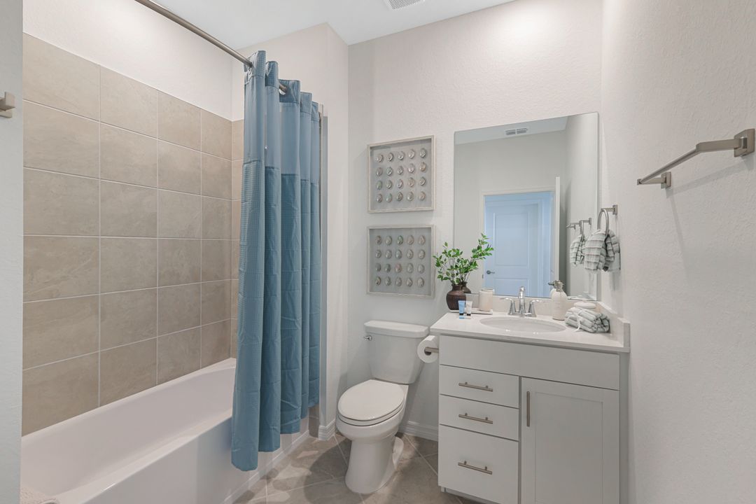12997 Blackberry Ct #56-202, Venice, FL 34293
