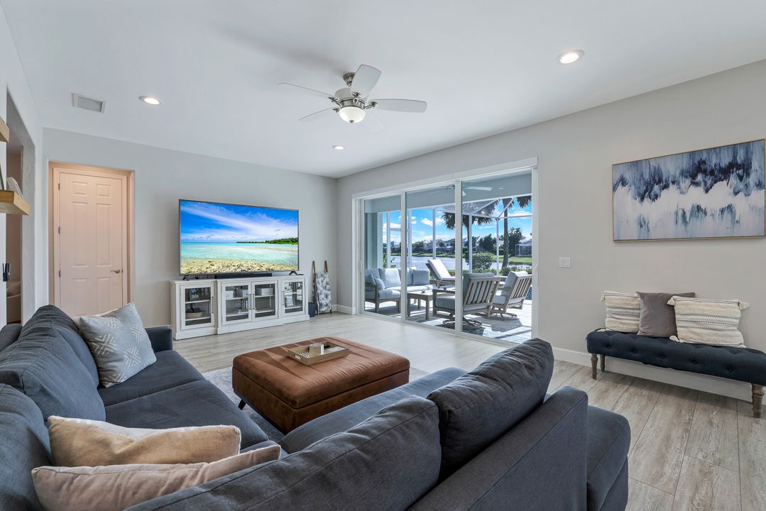2648 Bellingham Ct, Cape Coral, FL 33991