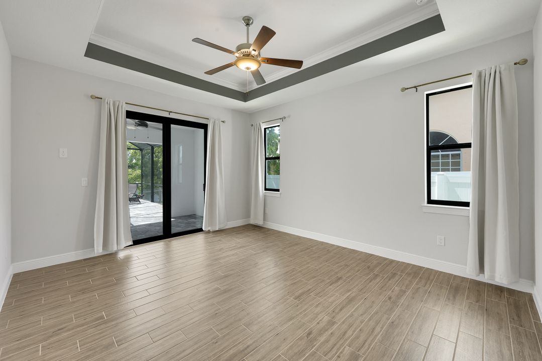 2126 NE 2nd St, Cape Coral, FL 33909