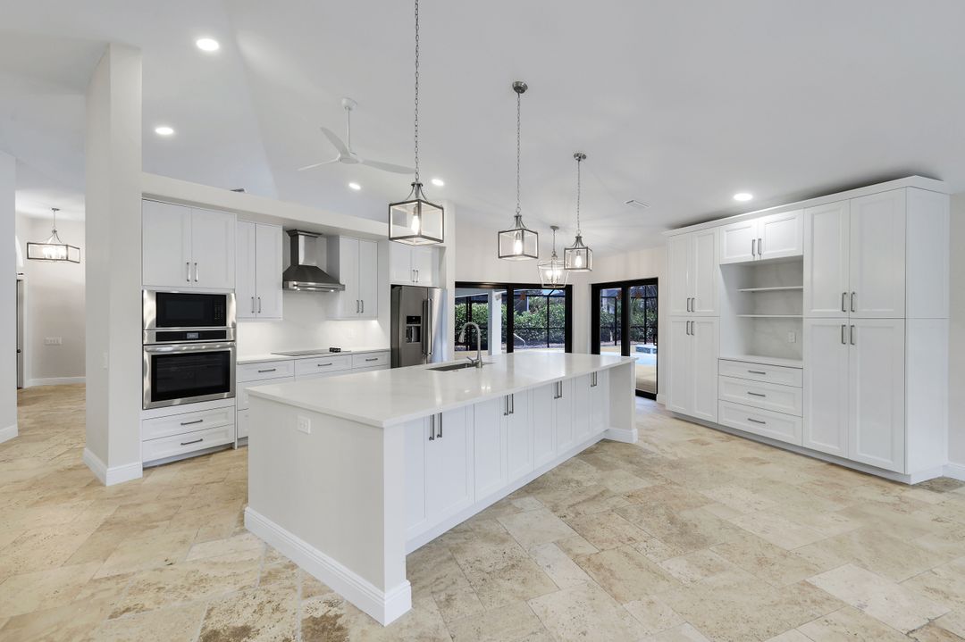 235 Silverado Dr, Naples, FL 34119