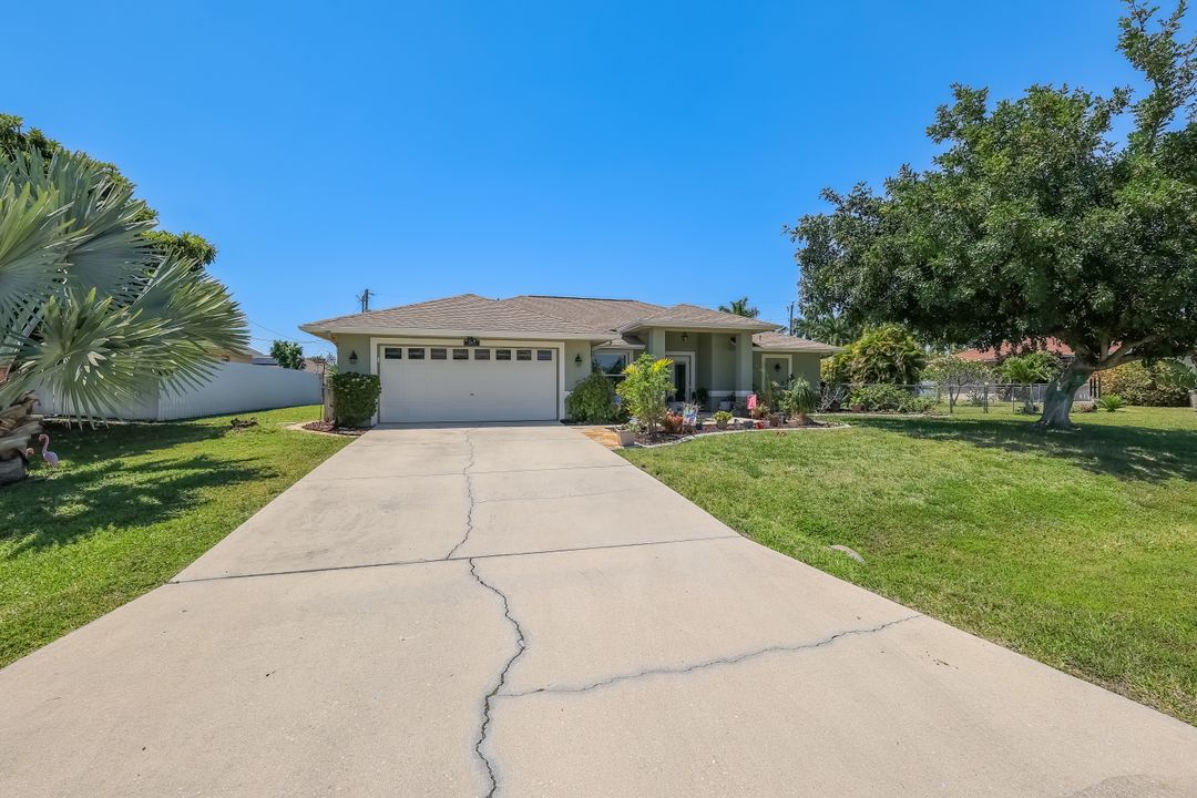 2004 SE 8th Ave, Cape Coral, FL 33990