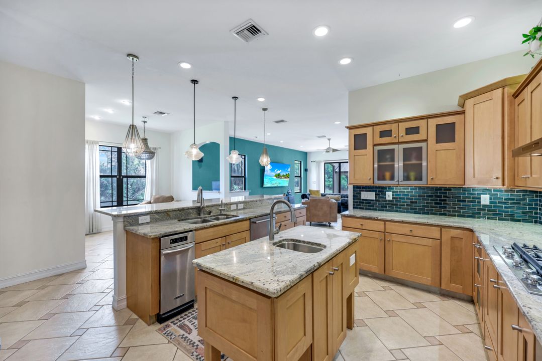 397 Lavida Way, Cape Coral, FL 33993