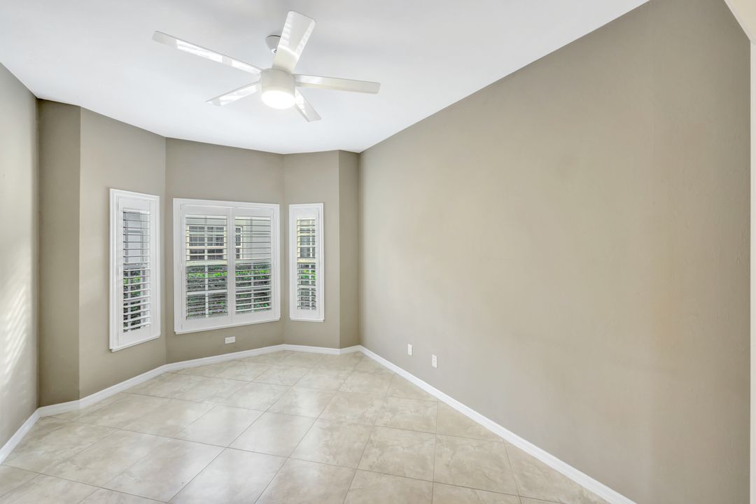240 Via Perignon, Naples, FL 34119