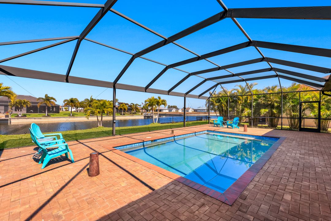 237 SW 21st St, Cape Coral, FL 33991