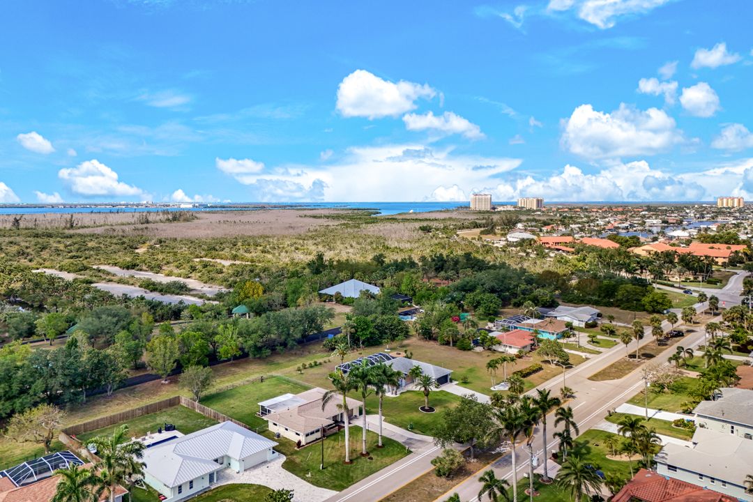 240 El Dorado Pkwy W, Cape Coral, FL 33914