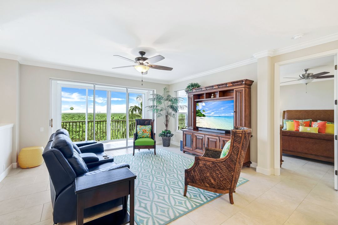 9111 Southmont Cove #305, Fort Myers, FL 33908