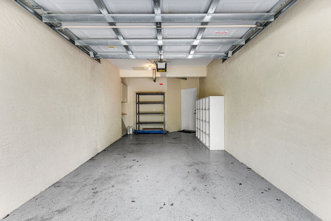 7756 Gardner Dr, Naples, FL 34109