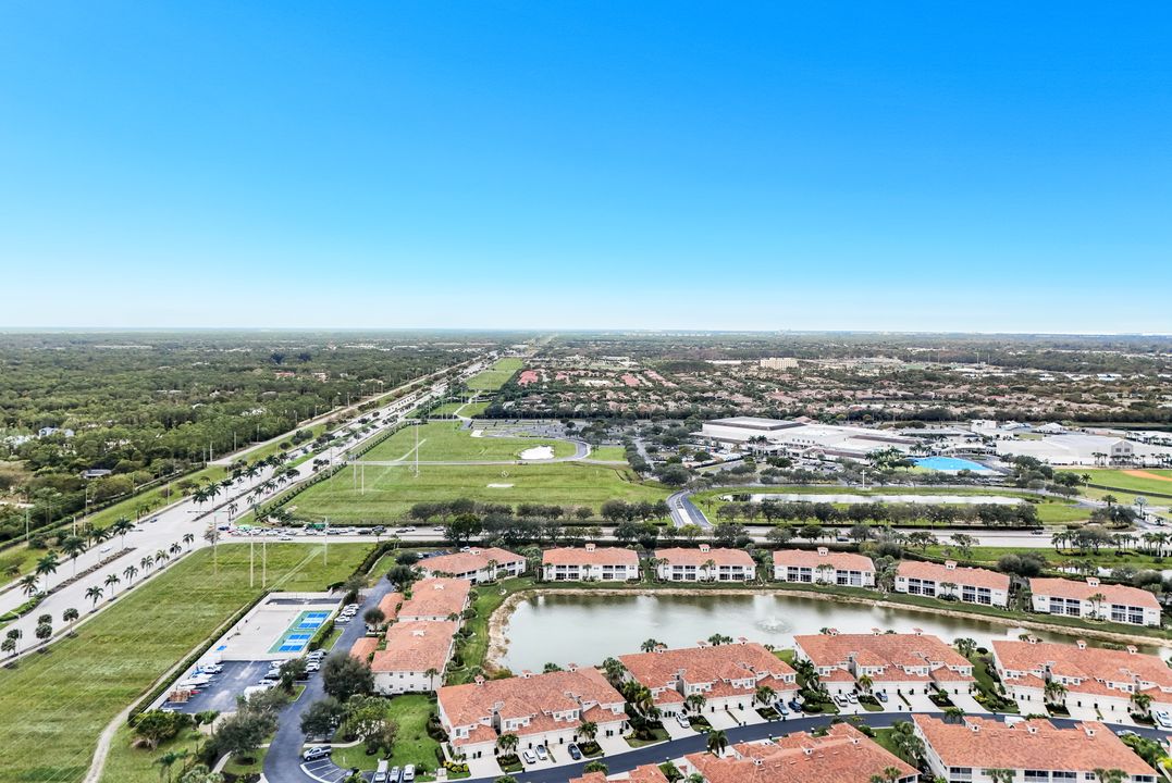 3029 Driftwood Way #3305, Naples, FL 34109