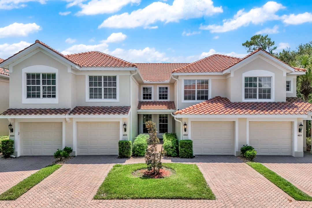 1375 Henley St #402, Naples, FL 34105