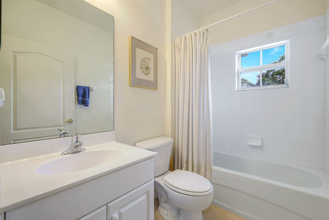 3425 Laurelgreens Ln S #203, Naples, FL 34119