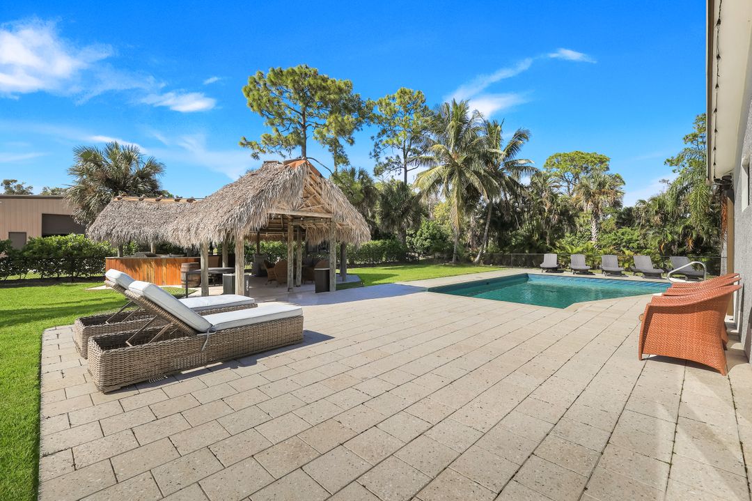 5630 Copper Leaf Ln, Naples, FL 34116