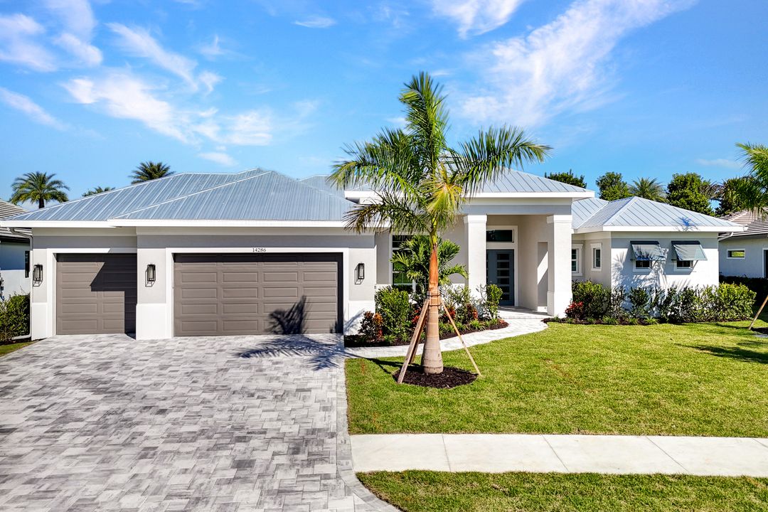 14286 Charthouse Cir, Naples, FL 34114