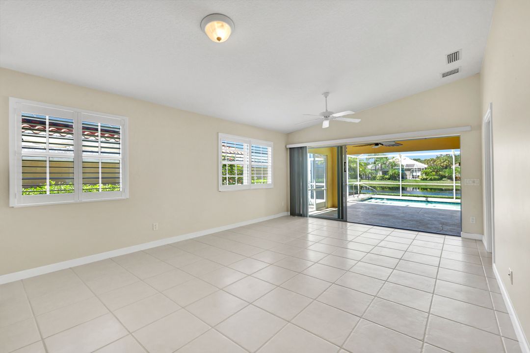 3312 Cayman Ln, Naples, FL 34119