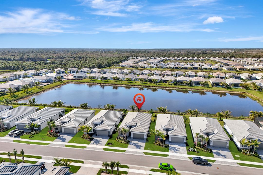 12418 Dahlia Ct, Naples, FL 34120