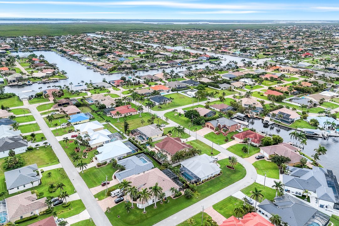 2310 SW 53rd St, Cape Coral, FL 33914