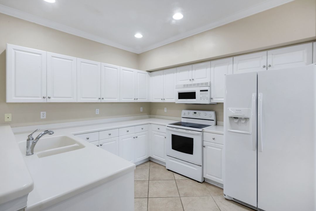 3532 Milan Dr, Fort Myers, FL 33916