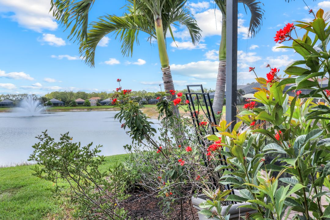 3620 Canopy Cir, Naples, FL 34120