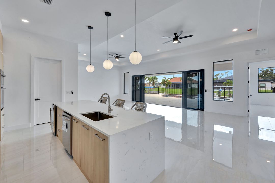 2596 Surfside Blvd, Cape Coral, FL 33914