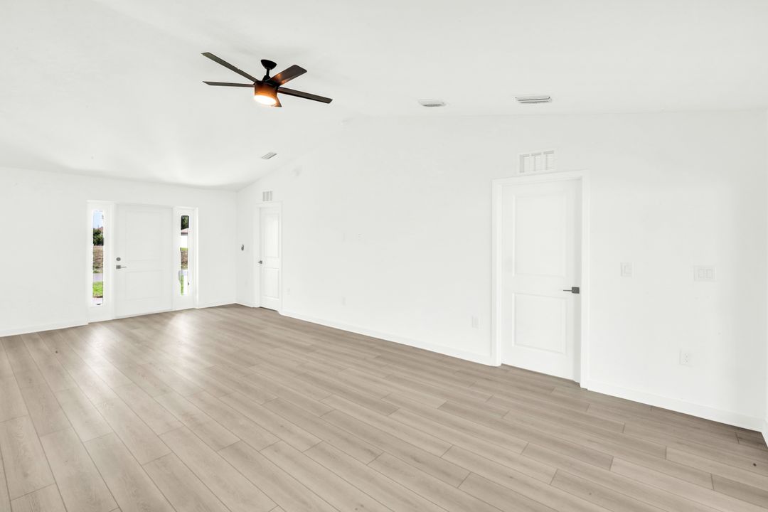 1205 NE 12th St, Cape Coral, FL 33909