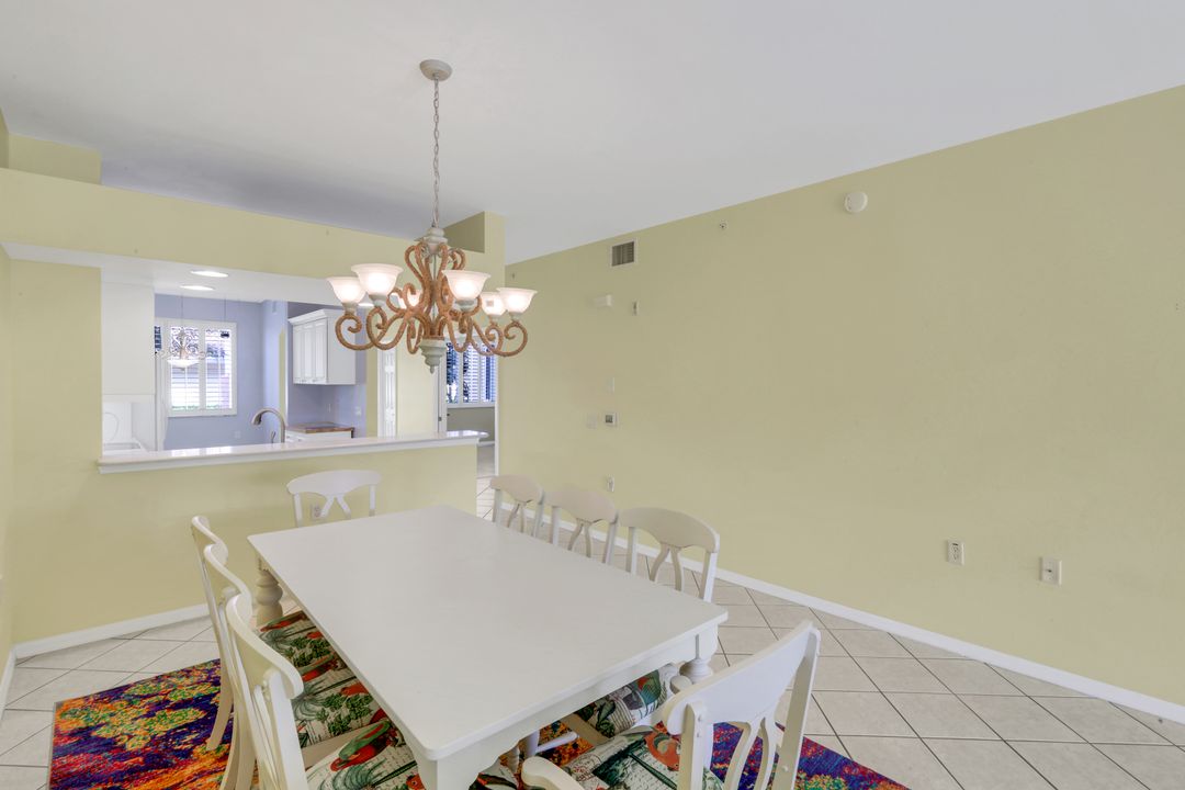 2415 Bayou Ln #3, Naples, FL 34112