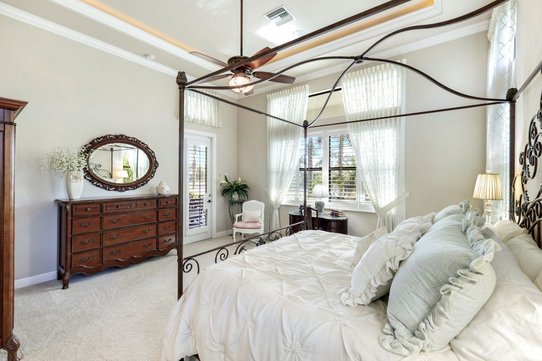 9928 Casabella Way, Bonita Springs, FL 34135