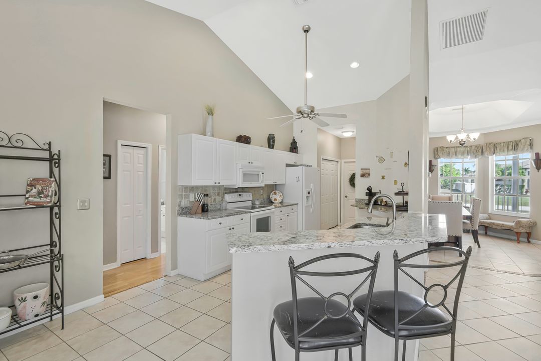 3830 SW 15th Pl, Cape Coral, FL 33914