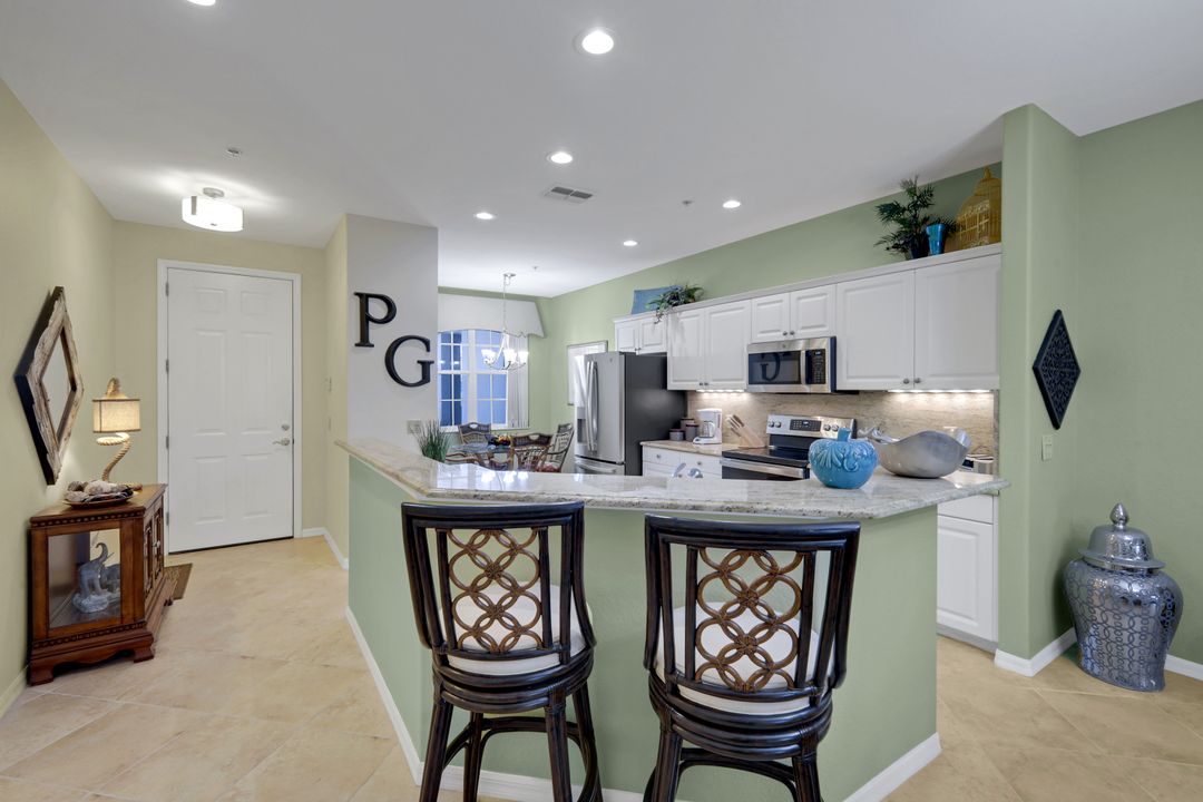 4864 Hampshire Ct #203, Naples, FL 34112