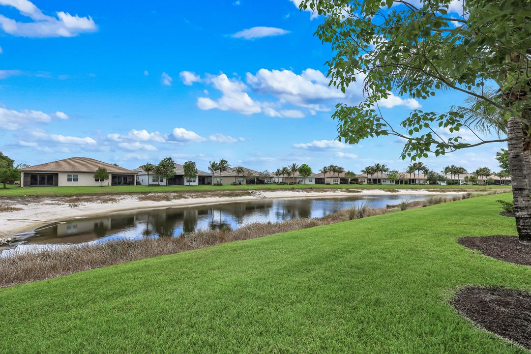 28393 Turin Ct, Bonita Springs, FL 34135