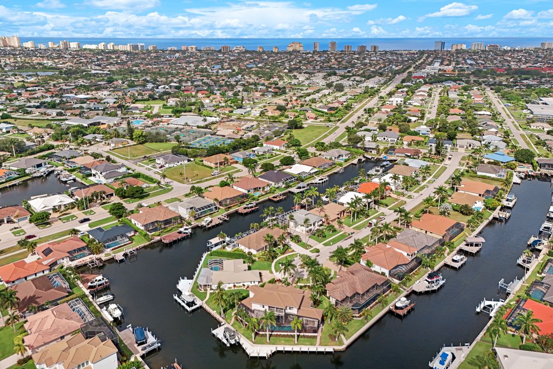 1557 Kingston Ct, Marco Island, FL 34145