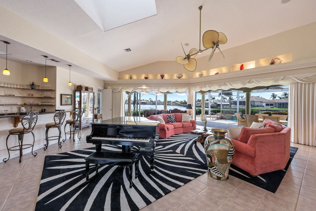 5231 SW 5th Pl, Cape Coral, FL 33914