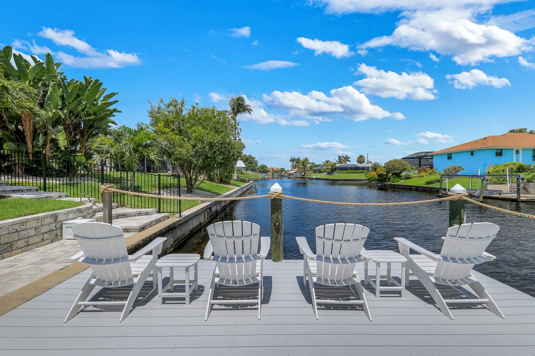 1319 SE 38th St, Cape Coral, FL 33904