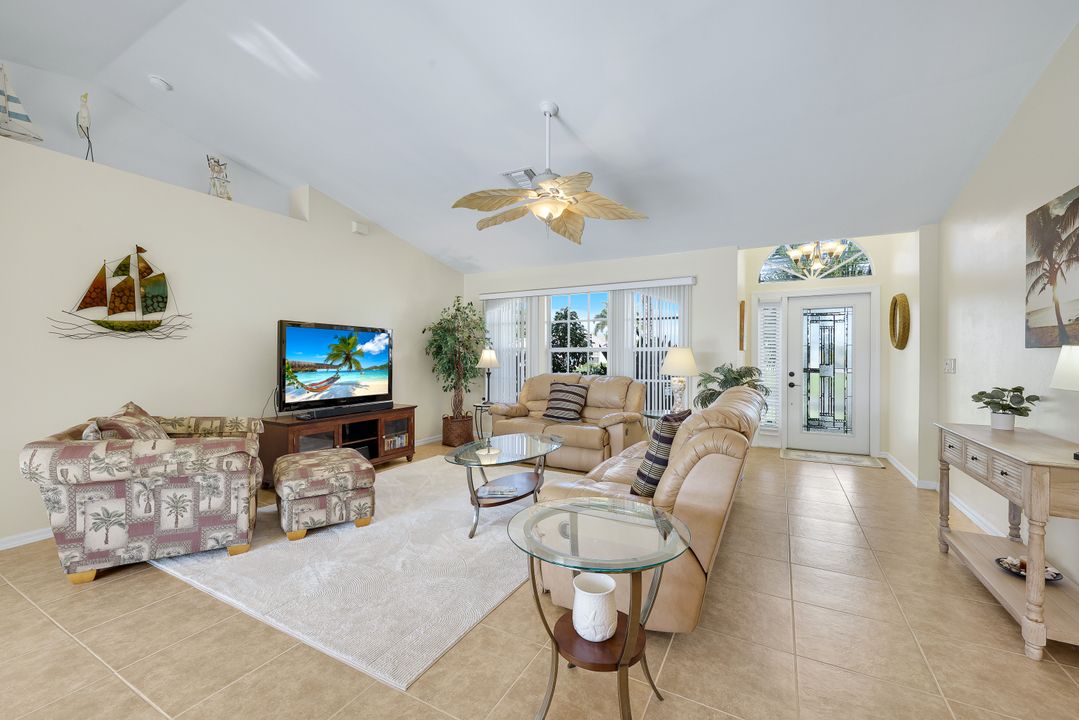 401 NW 18th Ave, Cape Coral, FL 33993