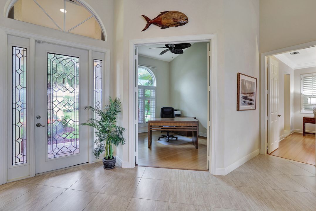 680 Thrush Ct, Marco Island, FL 34145
