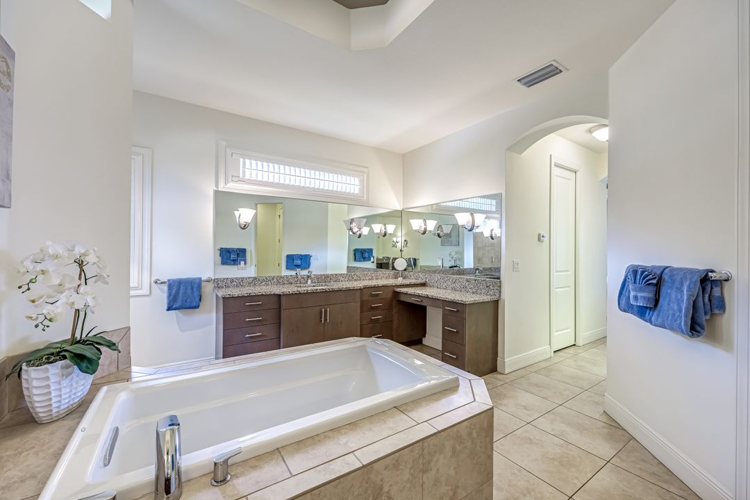 4432 SW 19th Pl, Cape Coral, FL 33914