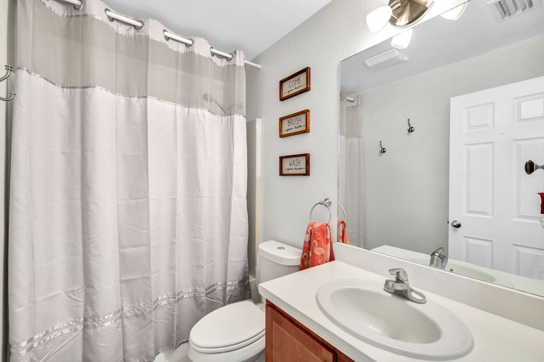 4414 Garden Blvd, Cape Coral, FL 33909