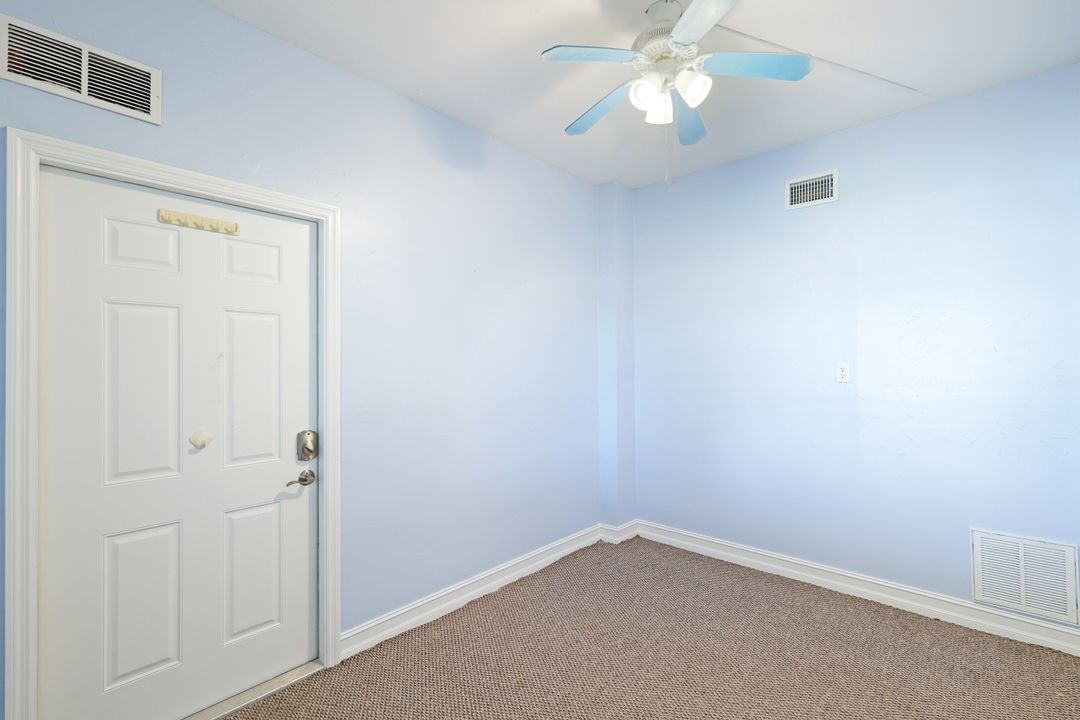 418 Panay Ave, Naples, FL 34113