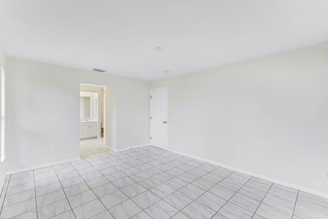 204 SE 19th Terrace, Cape Coral, FL 33990