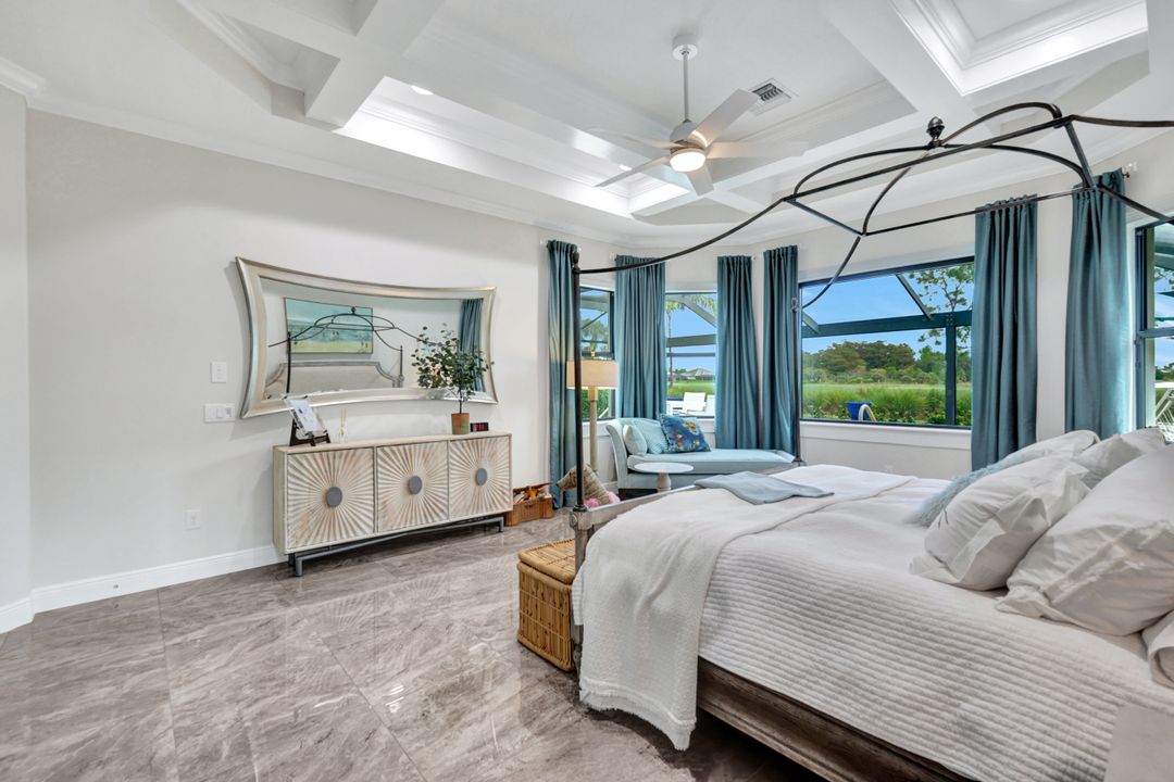 12646 Dundee Ln, Naples, FL 34120