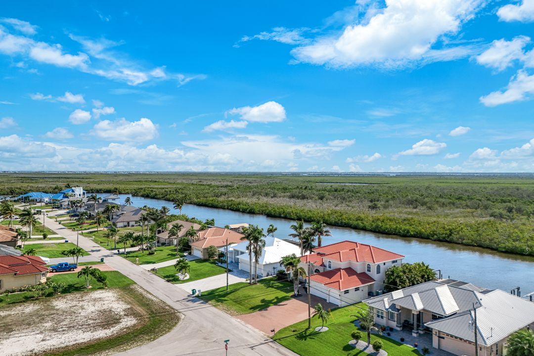 1128 NW 43rd Ave, Cape Coral, FL 33993