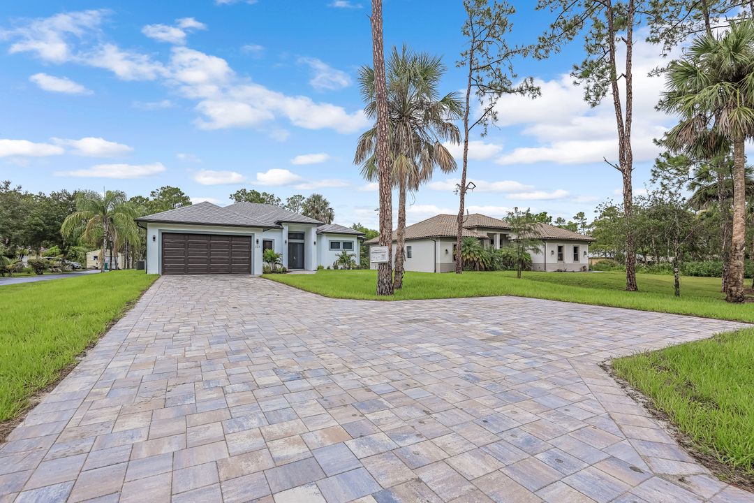 223 1st St SW, Naples, FL 34117