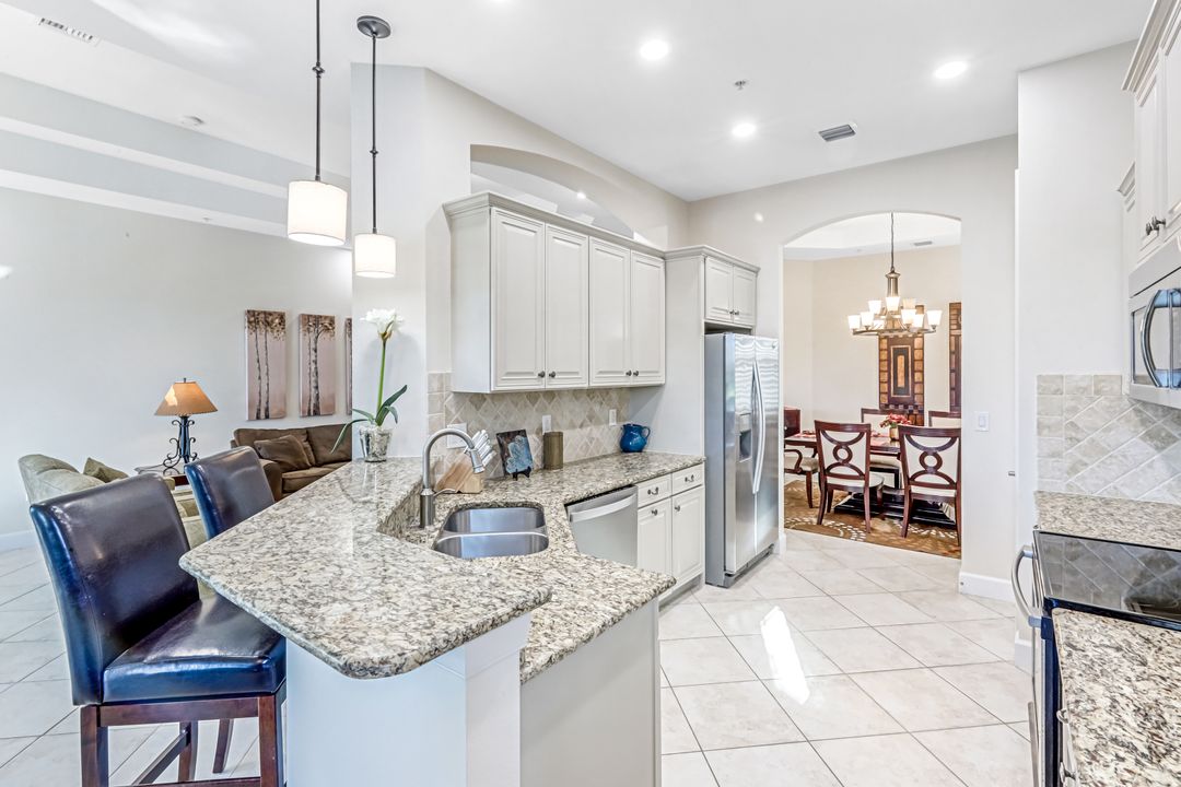 9537 Ironstone Terrace #201, Naples, FL 34120