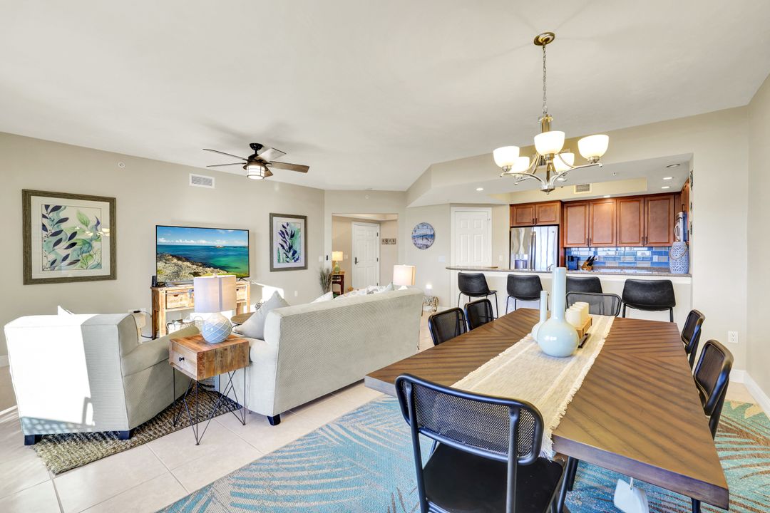 1065 Borghese Ln #304, Naples, FL 34114